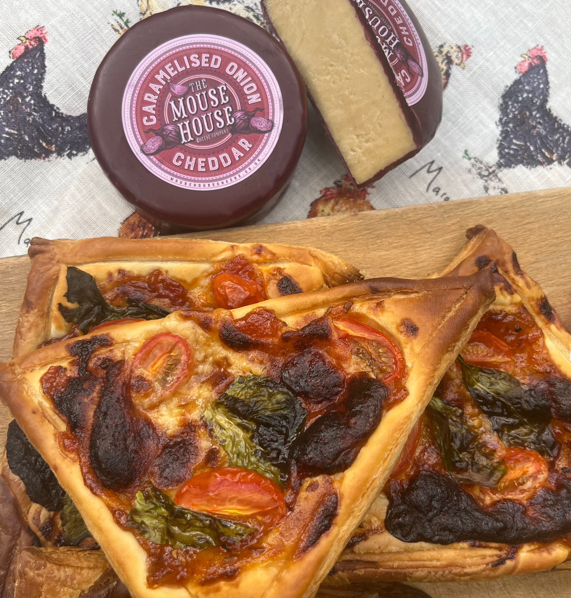 Caramelised Onion Pizza Puffs